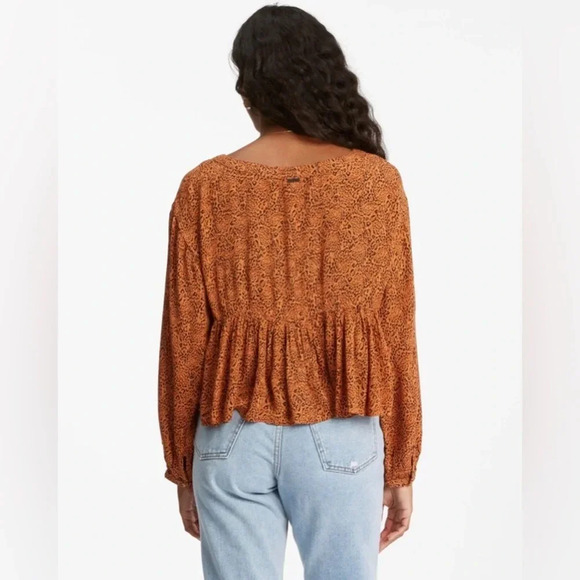 Billabong Easy Street Long Sleeve Blouse Button Front Leopard Print Size Medium - Picture 10 of 10